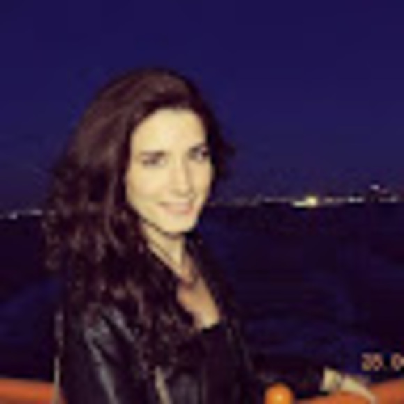 Meet your Posher, Ana - Picture 1 of 1